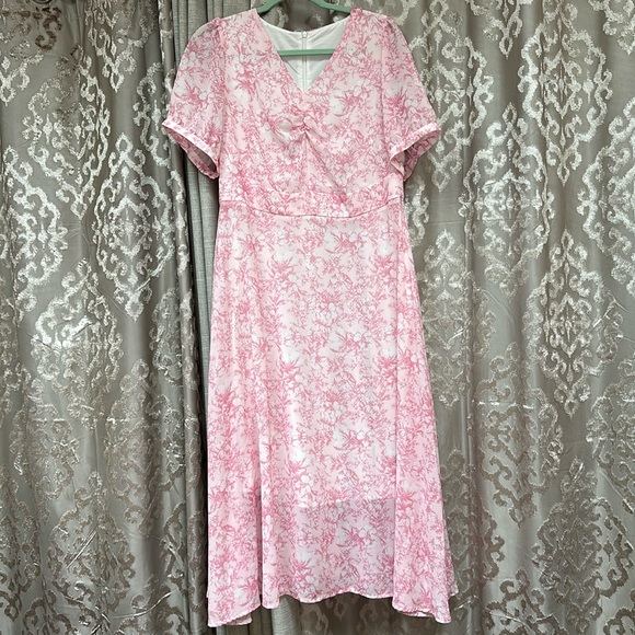 dazy Dresses & Skirts - Floral Short Sleeve Maxi Dress Pink White Size XL